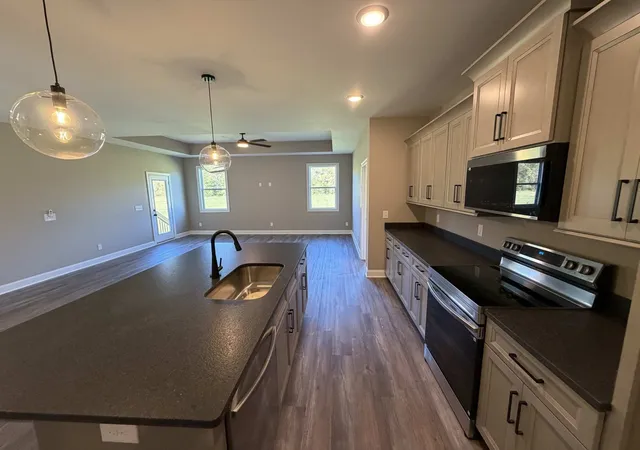 Photo 3 of Single family home for sale at 6071 Hurricane Crk Rd, Woodbury, TN 37190 | MLS# 3622618 | Listing updated on 2026-10-28