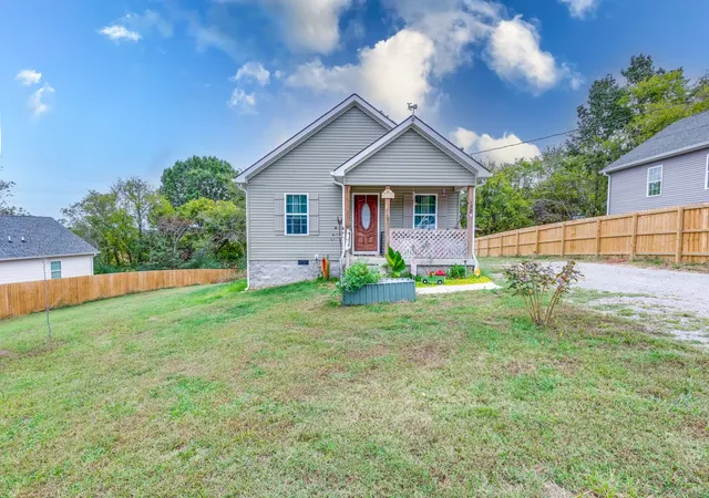 Single family home for sale at 138 Fairview Ave, Cornersville, TN 37047 | MLS# 3622446