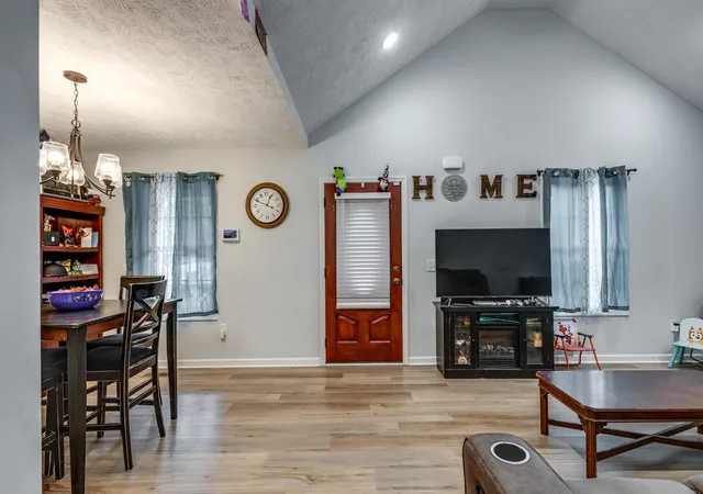 Photo 2 of Single family home for sale at 138 Fairview Ave, Cornersville, TN 37047 | MLS# 3622446 | Listing updated on 2026-10-19
