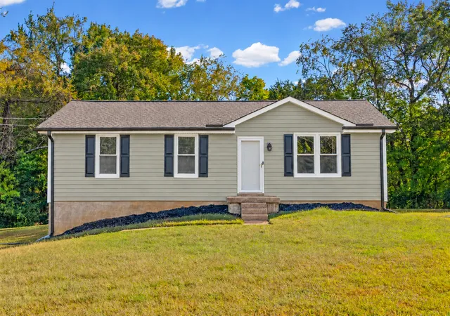 Photo 1 of Single family home for sale at 303 Carla Ct, Clarksville, TN 37043 | MLS# 3622338 | Listing updated on 2026-10-27