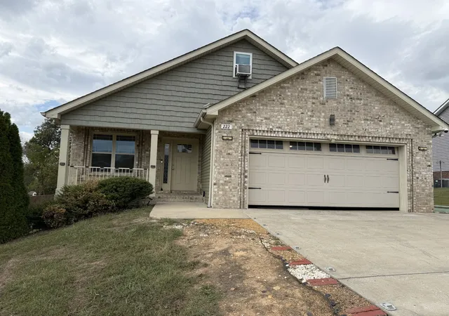 Photo 1 of Single family home for sale at 222 Hillview Way, Springfield, TN 37172 | MLS# 3624890 | Listing updated on 2026-10-23