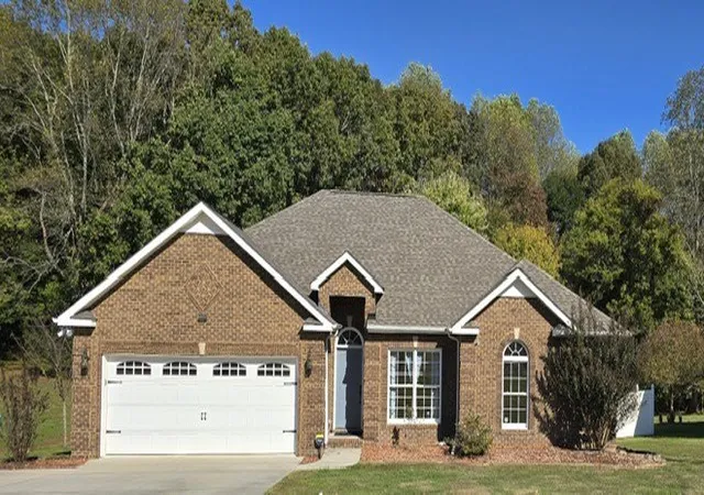 Single family home for sale at 29 Rebecca Ln E, Estill Springs, TN 37330 | MLS# 3622373