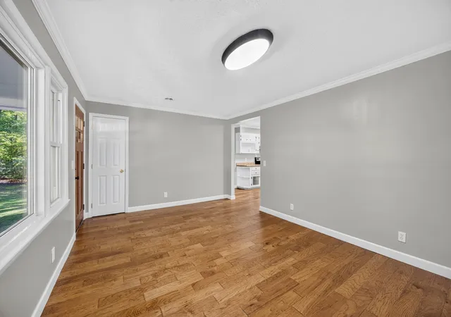 Photo 4 of Single family home for sale at 581 Idlewild Dr, Sparta, TN 38583 | MLS# 3622388 | Listing updated on 2026-10-29