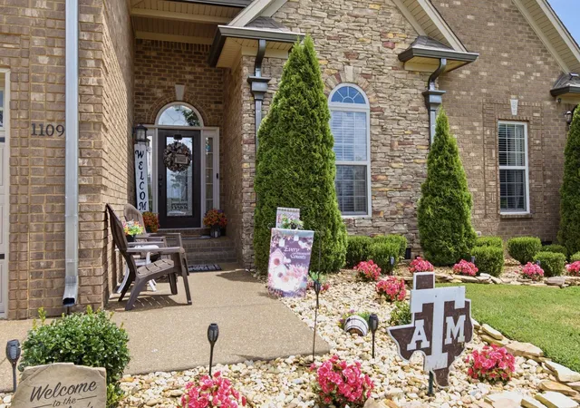 Photo 4 of Single family home for sale at 1109 Secretariat Dr, Mount Juliet, TN 37122 | MLS# 3622513 | Listing updated on 2026-10-19