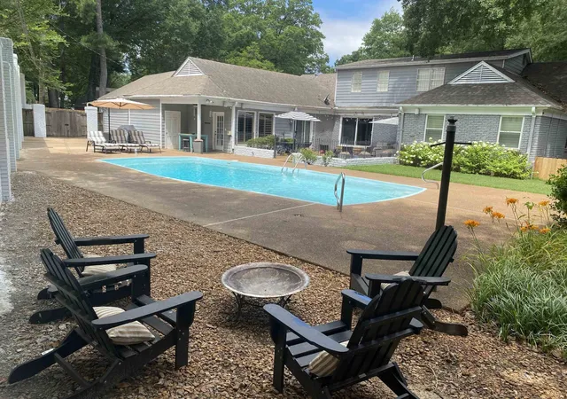 Photo 3 of Single family home for sale at 4517 Laurelwood Dr, Memphis, TN 38117 | MLS# 3622419 | Listing updated on 2026-10-19