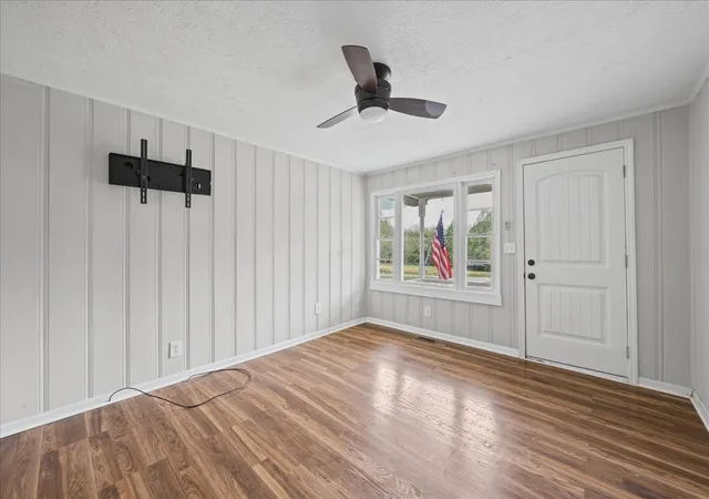 Photo 4 of Single family home for sale at 3057 Mt View Rd, Manchester, TN 37355 | MLS# 3622525 | Listing updated on 2026-10-28