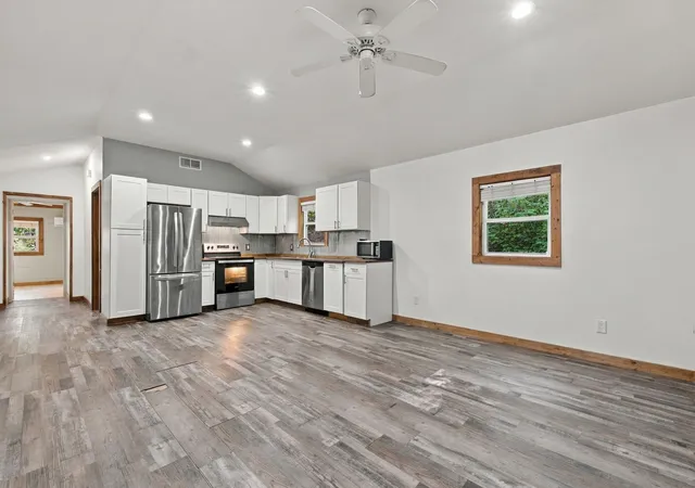 Photo 3 of Single family home for sale at 2179 Hackney Rd, Greenbrier, TN 37073 | MLS# 3623967 | Listing updated on 2026-10-24