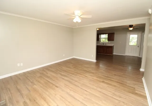 Photo 2 of Single family home for sale at 104 Lee Ln, Hopkinsville, KY 42240 | MLS# 3622454 | Listing updated on 2026-10-21