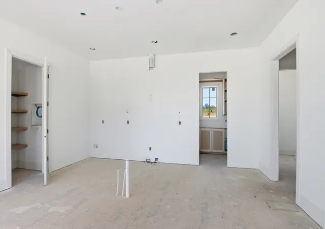 Photo 3 of Single family home for sale at 140 Hever Aly, Thompson's Station, TN 37179 | MLS# 3627390 | Listing updated on 2026-10-27