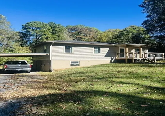 Photo 1 of Single family home for sale at 2370 Post Oak Rd, Camden, TN 38320 | MLS# 3622501 | Listing updated on 2026-10-28