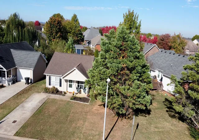 Photo 3 of Single family home for sale at 2710 Oxford Hall Ave, Murfreesboro, TN 37128 | MLS# 3628392 | Listing updated on 2026-10-30