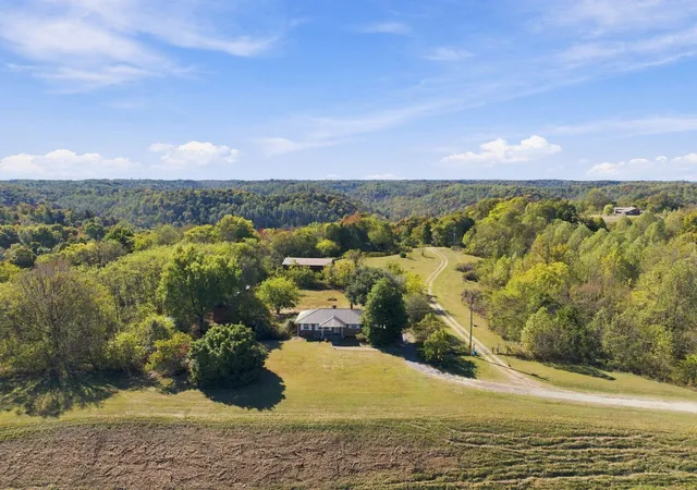Single family home for sale at 63 Rollins Ln, Woodbury, TN 37190 | MLS# 3627442