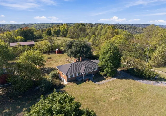 Photo 4 of Single family home for sale at 63 Rollins Ln, Woodbury, TN 37190 | MLS# 3627442 | Listing updated on 2026-10-27