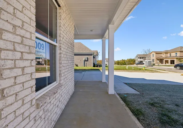 Photo 2 of Single family home for sale at 203 Ash Dale Dr, Mount Juliet, TN 37122 | MLS# 3622509 | Listing updated on 2026-10-26