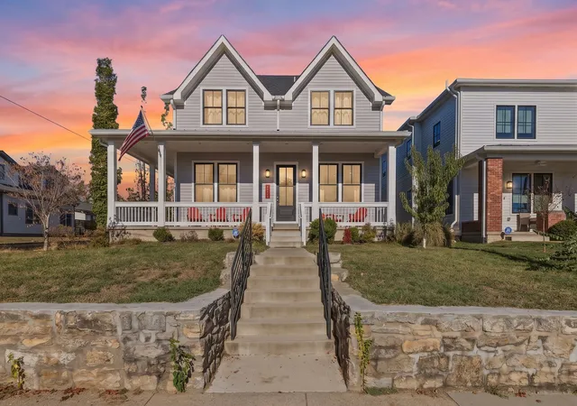 Townhouse for sale at 1830 5th Avenue N, Nashville, TN 37208 | MLS# 3626877