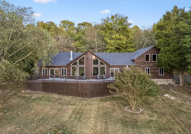 Photo 1 of Single family home for sale at 987 Mount Olivet Rd, Columbia, TN 38401 | MLS# 3623943 | Listing updated on 2026-10-26