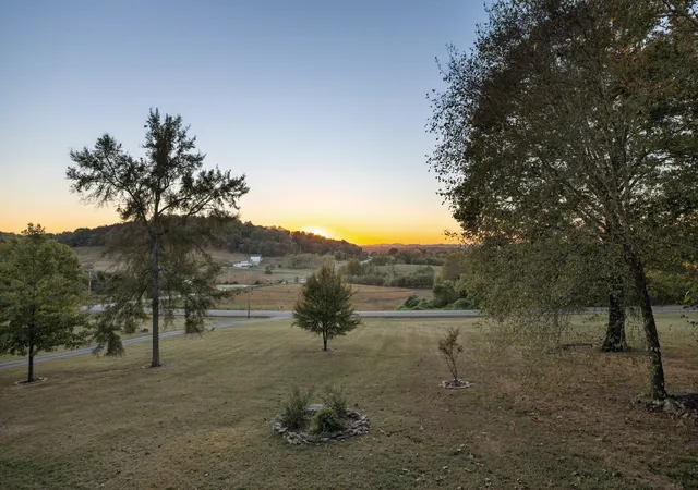 Photo 2 of Single family home for sale at 987 Mount Olivet Rd, Columbia, TN 38401 | MLS# 3623943 | Listing updated on 2026-10-26
