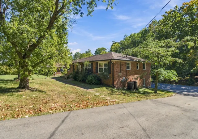 Photo 1 of Single family home for sale at 257 Blackman Rd, Nashville, TN 37211 | MLS# 3622558 | Listing updated on 2026-10-28