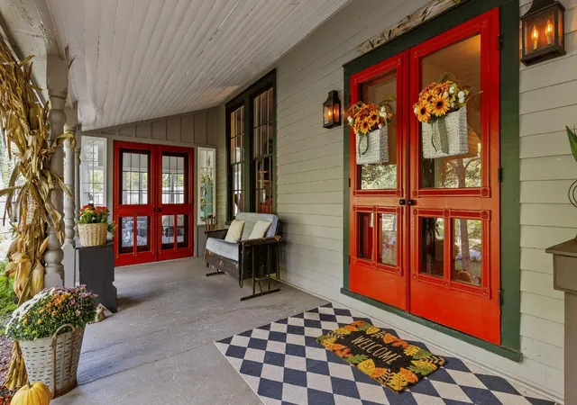 Photo 2 of Single family home for sale at 426 Glenway Ave, Signal Mountain, TN 37377 | MLS# 3622573 | Listing updated on 2026-10-20