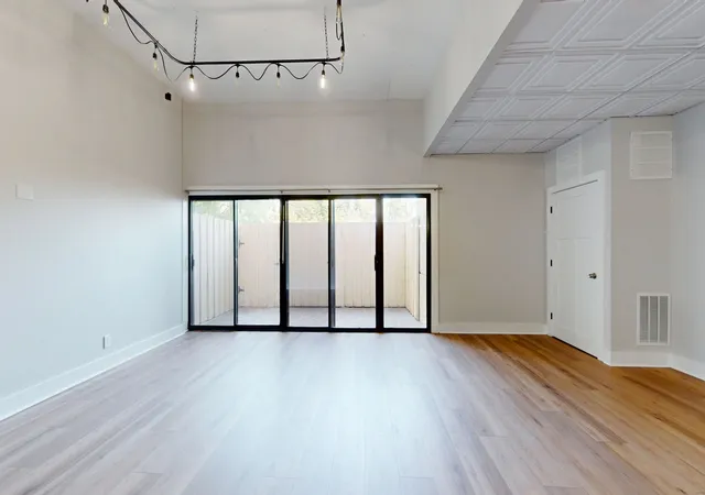 Photo 3 of Condo for sale at 6666 Brookmont Ter #113, Nashville, TN 37205 | MLS# 3622615 | Listing updated on 2026-10-23