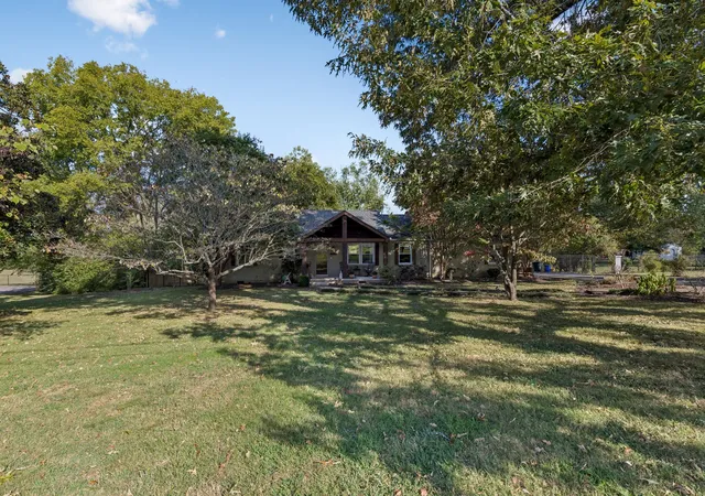 Photo 2 of Single family home for sale at 4328 Morriswood Dr, Nashville, TN 37204 | MLS# 3627313 | Listing updated on 2026-10-27