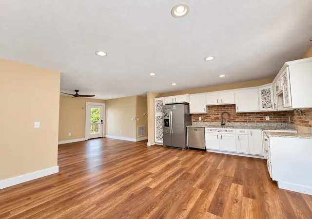 Photo 3 of Single family home for sale at 1210 Emerald Waters Dr, Newport, TN 37821 | MLS# 3623004 | Listing updated on 2026-10-30