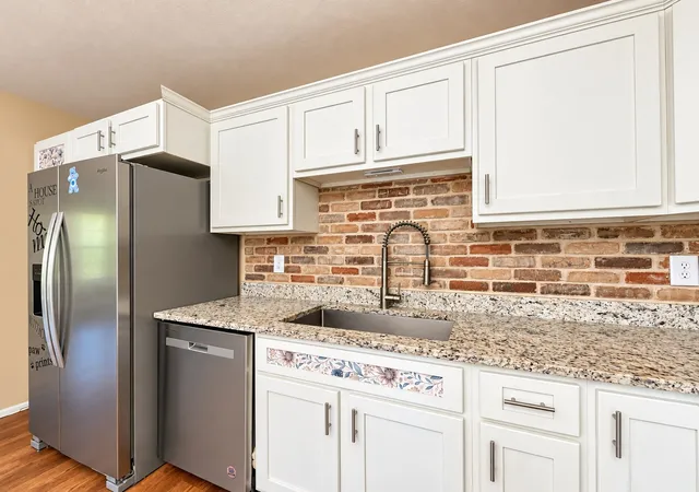 Photo 4 of Single family home for sale at 1210 Emerald Waters Dr, Newport, TN 37821 | MLS# 3623004 | Listing updated on 2026-10-30