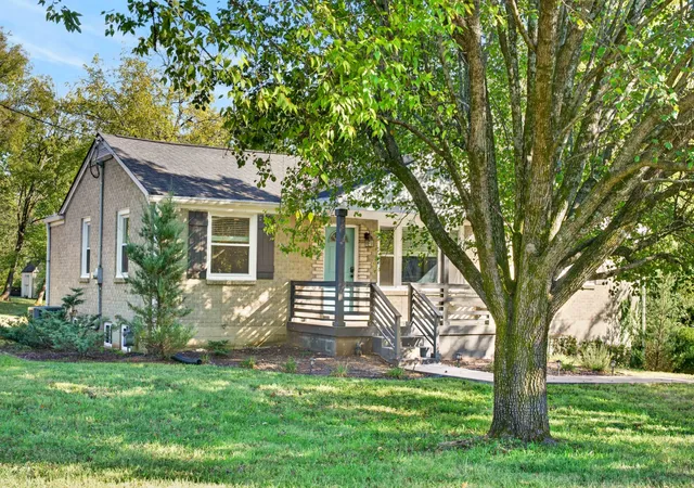 Photo 1 of Single family home for sale at 101 Graycroft Ave S, Madison, TN 37115 | MLS# 3623746 | Listing updated on 2026-10-29