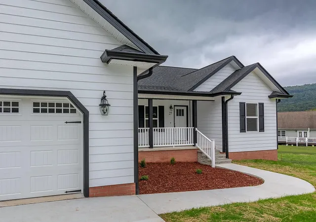Photo 2 of Single family home for sale at 27 Flagstone Cvs, Dunlap, TN 37327 | MLS# 3622663 | Listing updated on 2026-10-20