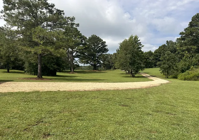Photo 1 of Single family home for sale at 455 Rawls Rd, Paris, TN 38242 | MLS# 3622728 | Listing updated on 2026-10-29