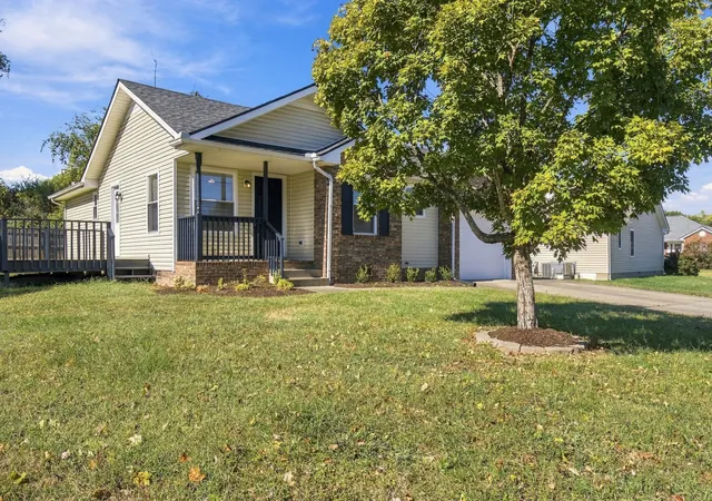 Photo 1 of Single family home for sale at 1846 Timberline Pl, Clarksville, TN 37042 | MLS# 3622768 | Listing updated on 2026-10-20