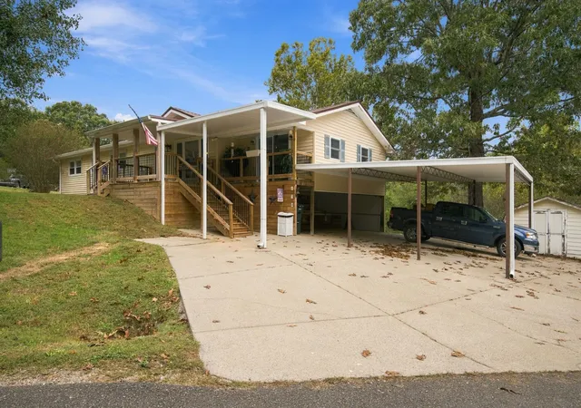 Single family home for sale at 170 Countryside Ln, Mc Ewen, TN 37101 | MLS# 3623781