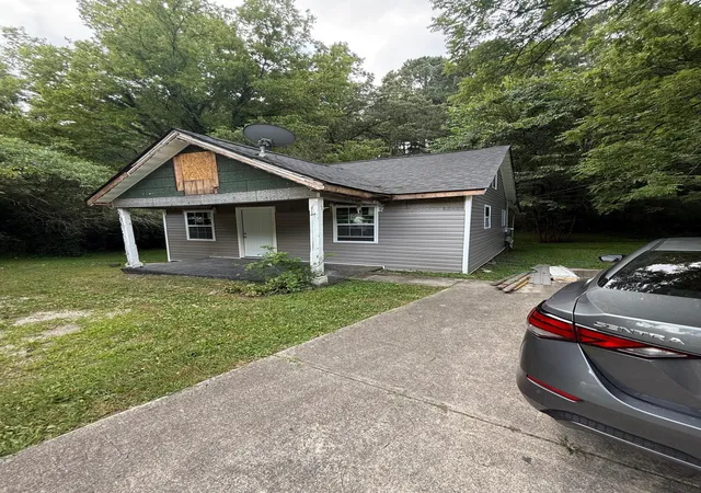 Photo 1 of Single family home for sale at 3444 Plumwood Rd, Chattanooga, TN 37411 | MLS# 3622726 | Listing updated on 2026-10-19