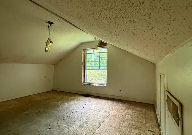 Photo 4 of Single family home for sale at 3444 Plumwood Rd, Chattanooga, TN 37411 | MLS# 3622726 | Listing updated on 2026-10-19