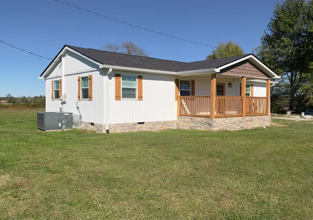 Photo 2 of Single family home for sale at 66 Spry Rd, Morrison, TN 37357 | MLS# 3622761 | Listing updated on 2026-10-28