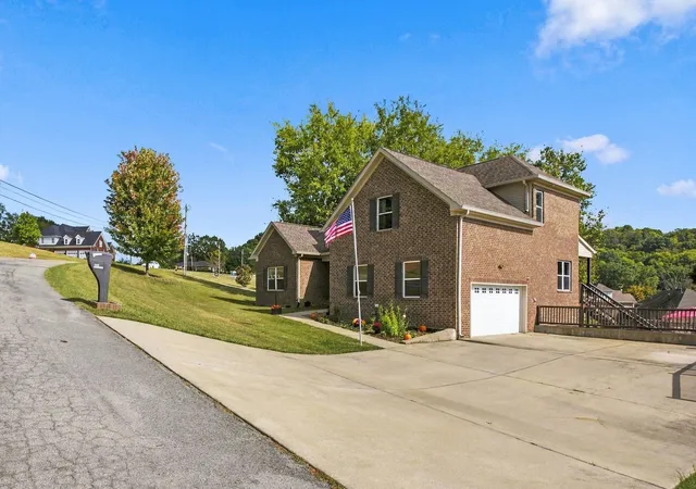 Photo 2 of Single family home for sale at 1703 Aster Dr, Columbia, TN 38401 | MLS# 3622950 | Listing updated on 2026-10-20