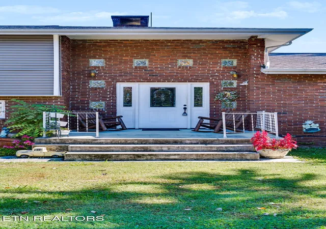 Photo 4 of Single family home for sale at 236 Mountain Vista Dr, Pigeon Forge, TN 37863 | MLS# 3622921 | Listing updated on 2026-10-23