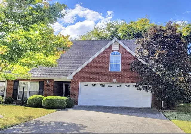 Single family home for sale at 2721 Waywood Dr, Murfreesboro, TN 37128 | MLS# 3622780