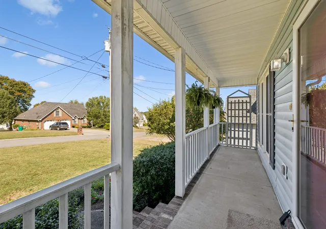 Photo 4 of Single family home for sale at 105 Saint Martins Ln, Smyrna, TN 37167 | MLS# 3622799 | Listing updated on 2026-10-28