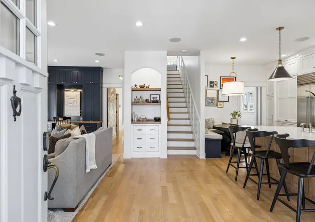 Photo 4 of Single family home for sale at 917 Wedgewood Ave, Nashville, TN 37203 | MLS# 3627165 | Listing updated on 2026-10-29