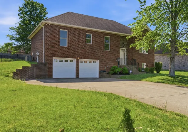Photo 1 of Single family home for sale at 2010 Rebekah Dr, Greenbrier, TN 37073 | MLS# 3624906 | Listing updated on 2026-10-23