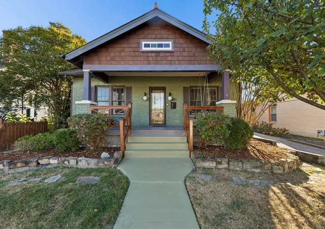 Photo 1 of Single family home for sale at 1406 Villa Pl, Nashville, TN 37212 | MLS# 3627529 | Listing updated on 2026-10-29