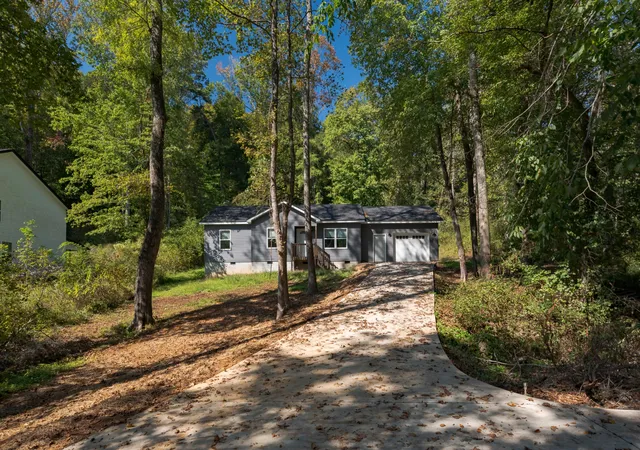 Photo 2 of Sale Pending at 7607 Dayton Pike, Hixson, TN 37343 | MLS# 3623132 | Listing updated on 2026-10-24