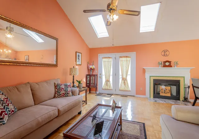 Photo 4 of Single family home for sale at 4721 Briarwood Cir, Chattanooga, TN 37416 | MLS# 3622988 | Listing updated on 2026-10-20