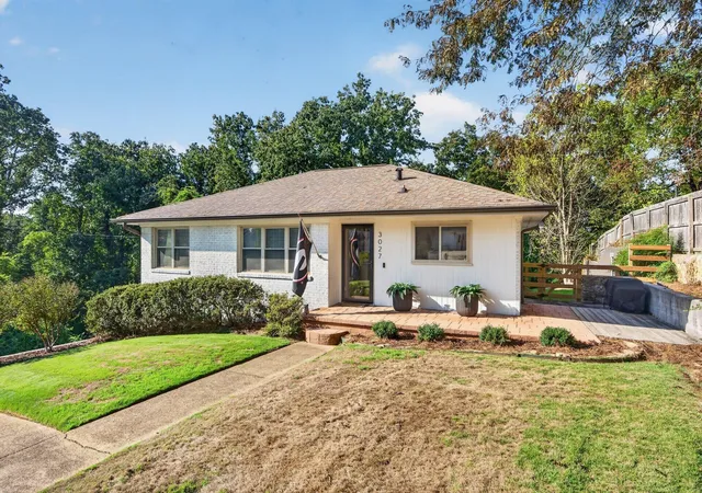 Photo 3 of Single family home for sale at 3027 Ozark Cir, Chattanooga, TN 37415 | MLS# 3622890 | Listing updated on 2026-10-22
