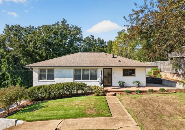 Photo 4 of Single family home for sale at 3027 Ozark Cir, Chattanooga, TN 37415 | MLS# 3622890 | Listing updated on 2026-10-22