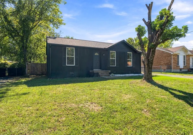 Photo 2 of Single family home for sale at 5113 Manorwood Ct, Nashville, TN 37211 | MLS# 3623413 | Listing updated on 2026-10-23