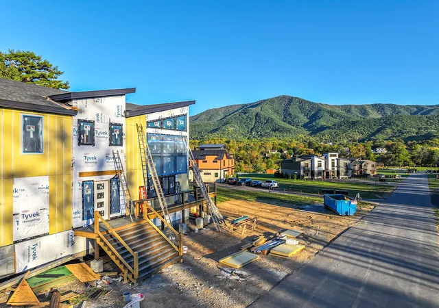 Photo 2 of Single family home for sale at 3019 Wonder Meadows Ln, Sevierville, TN 37862 | MLS# 3623749 | Listing updated on 2026-10-21