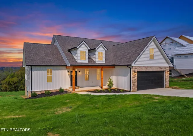Photo 1 of Single family home for sale at 311 Stone Ln, Maryville, TN 37801 | MLS# 3622952 | Listing updated on 2026-10-23