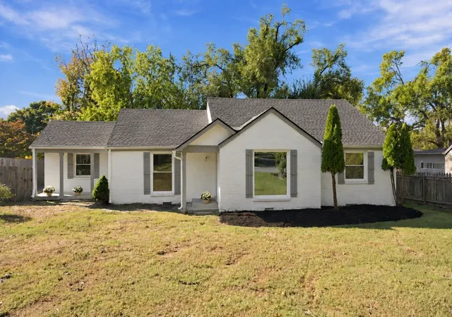 Photo 1 of Single family home for sale at 1120 Kenwood Dr, Nashville, TN 37216 | MLS# 3626088 | Listing updated on 2026-10-23